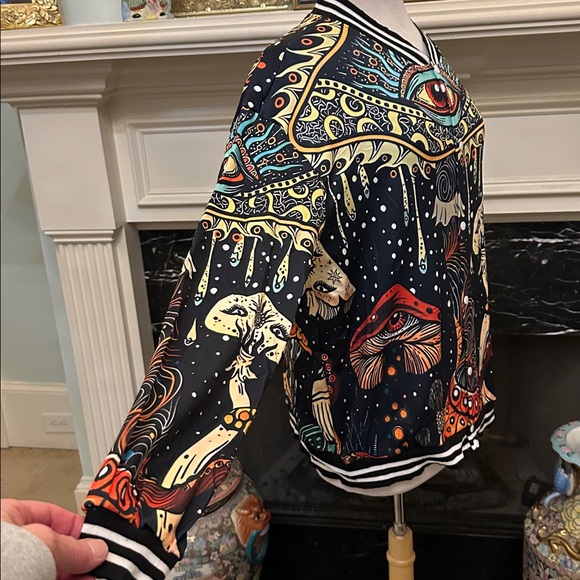 Eye-Catching Graphic Bomber Style Jacket - Picture 2 of 3